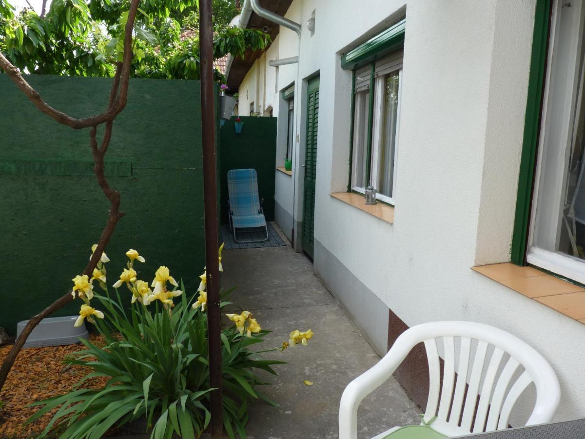 Zizi Apartman Debrecen Exterior photo